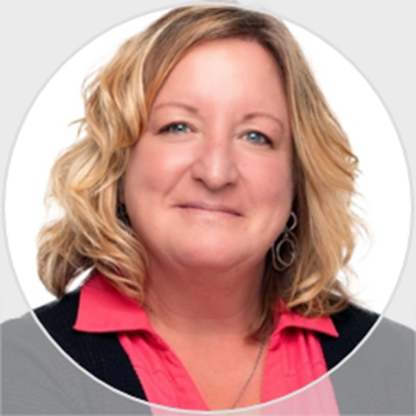 Deanna Head Shot Jacqueline